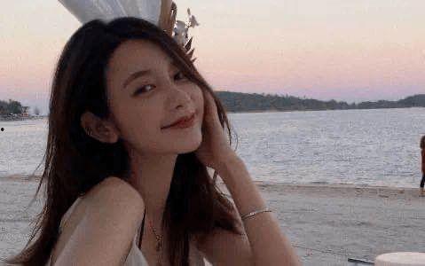 张大奕和蒋凡吃大瓜视频,娱乐圈再掀波澜