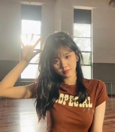 井川里予一元吃瓜视频,揭秘网红美食背后的故事