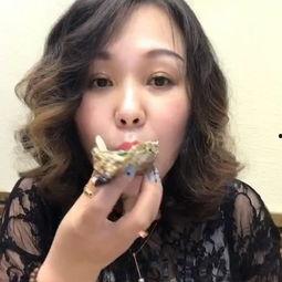 百变阿姨吃瓜打扮视频大全,视频大全带你领略时尚魅力