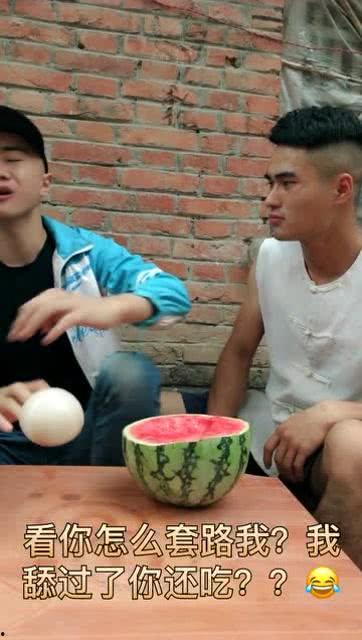 带你吃瓜放炮搞笑视频,笑料横生！带你领略“带你吃瓜放炮”搞笑视频的魅力