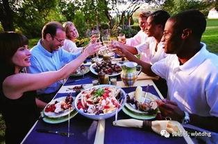 姐妹聚餐吃瓜视频大全,揭秘热门视频背后的故事